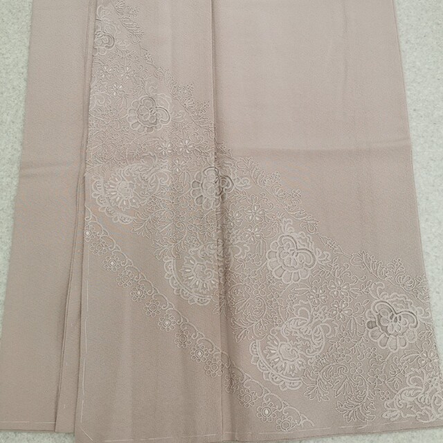 【総刺繍】淡い紫 レディースの水着/浴衣(着物)の商品写真