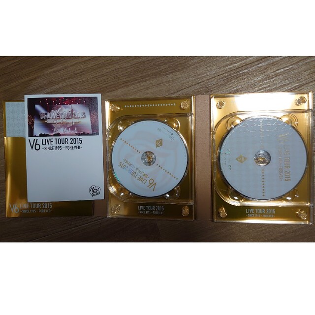 V6(ブイシックス)のLIVE　TOUR　2015　-SINCE　1995～FOREVER-（初回生産 エンタメ/ホビーのDVD/ブルーレイ(ミュージック)の商品写真