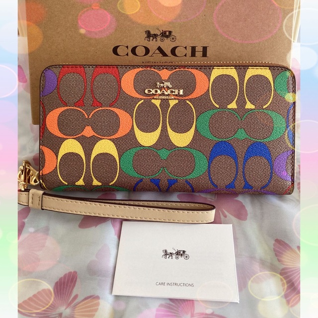 COACH(コーチ)のCOACH コーチ　長財布　レインボー　シグネチャー　新品　アウトレット　 レディースのファッション小物(財布)の商品写真