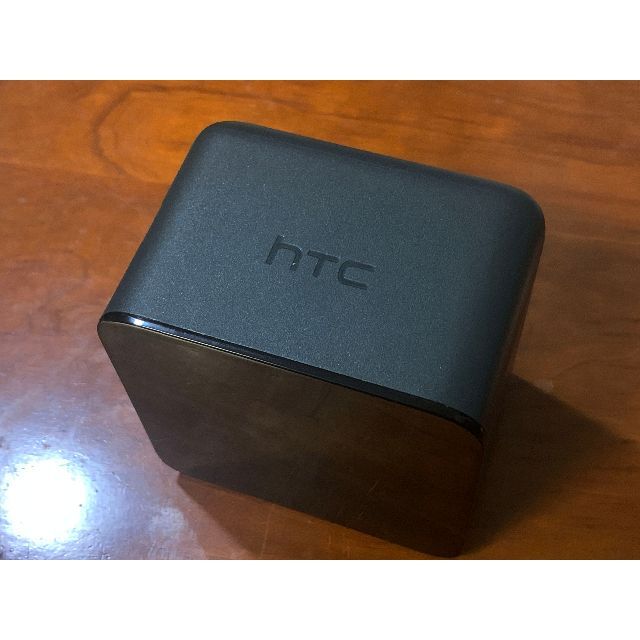 美品 HTC VIVE Base Station1.0 #F スマホ/家電/カメラのPC/タブレット(PC周辺機器)の商品写真