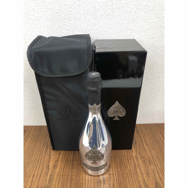 アルマンドシルバー　ブランドブラン750ml (箱、カバーあり)