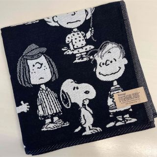 スヌーピー(SNOOPY)の人気 PEANUTS スヌーピー フレンズ 総柄 ガーゼ タオル ハンカチ 白黒(ハンカチ)