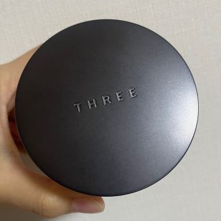 スリー(THREE)のTHREE アドバンスドエシリアルスムースオペレーター ルースパウダー(フェイスパウダー)