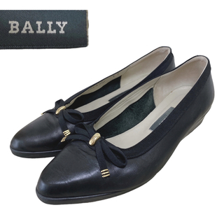 バリー(Bally)のBALLY レザー パンプス ヒール リボン ゴールド金具 ゴールドモチーフ(ハイヒール/パンプス)