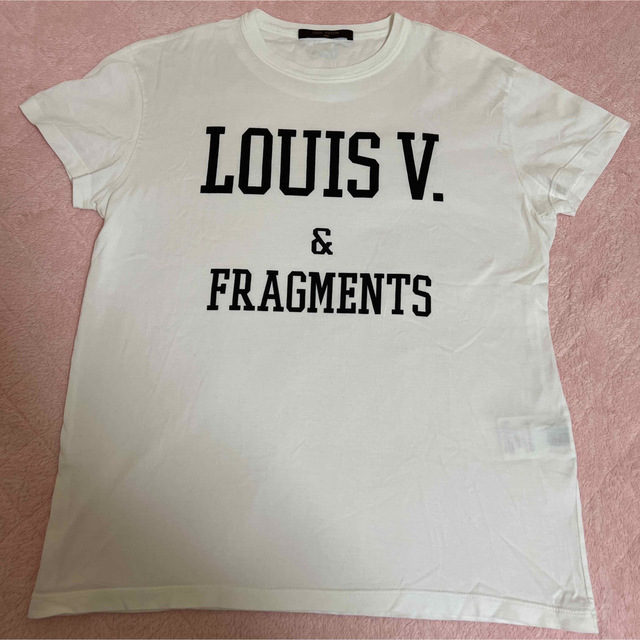 LOUIS VUITTON(ルイヴィトン)のルイ ヴィトン フラグメント ロゴ コラボ Tシャツ ホワイト XS 藤原ヒロシ メンズのトップス(Tシャツ/カットソー(半袖/袖なし))の商品写真