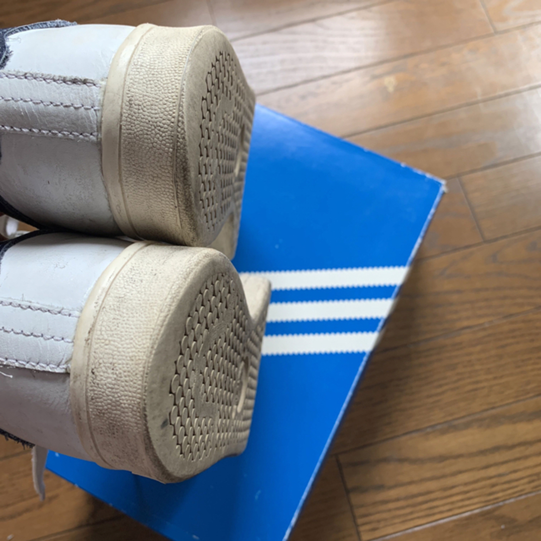 adidas(アディダス)のアディダス スタンスミス 本革 ネイビー 26cm メンズの靴/シューズ(スニーカー)の商品写真