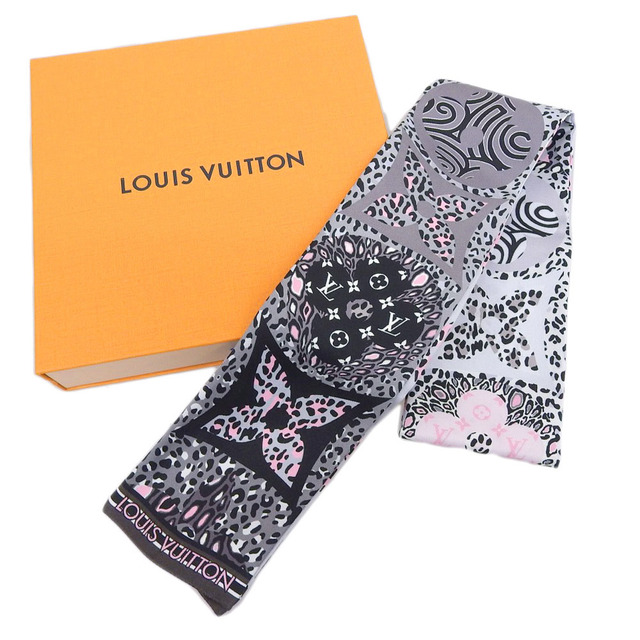 【本物保証】 箱付 新品同様 ルイヴィトン LOUIS VUITTON バンドー モノグラム ジャングルマニア レオパード スカーフ グレー  M76992 | フリマアプリ ラクマ