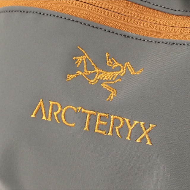 ARC'TERYX(アークテリクス)のARC’TERYX BEAMS 別注 ARRO ReBIRD Waistpack メンズのバッグ(ショルダーバッグ)の商品写真