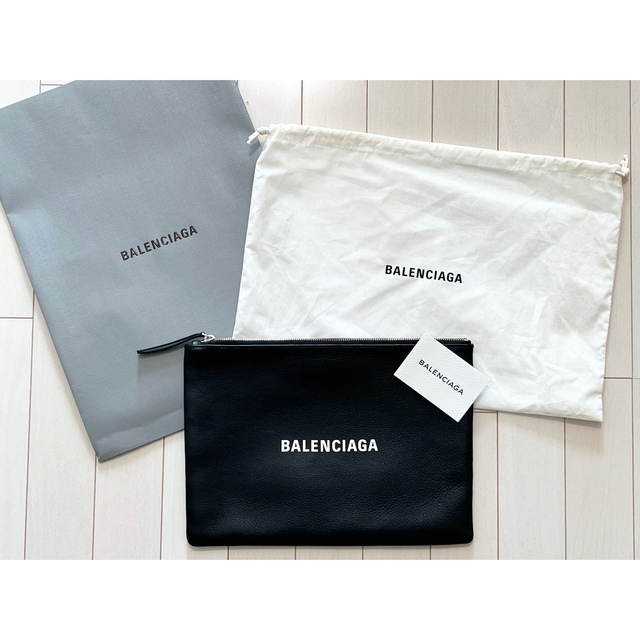 Balenciaga - 【極美品】バレンシアガ カーフレザー クラッチバック