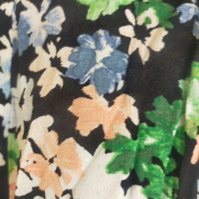H&M(エイチアンドエム)の新品 H&M ロングフレアースカート 花柄 XXS〜Ｓ レディースのスカート(ロングスカート)の商品写真