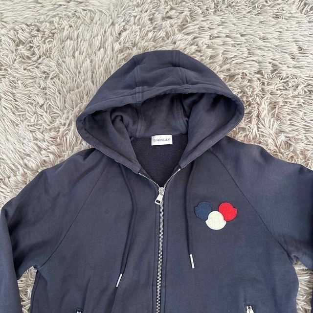 MONCLER(モンクレール)のモンクレール　パーカー　M メンズのトップス(パーカー)の商品写真