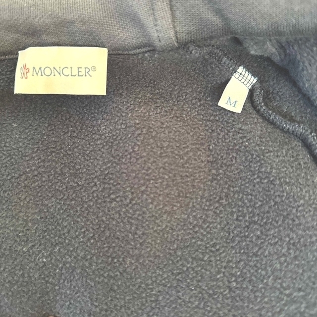 MONCLER(モンクレール)のモンクレール　パーカー　M メンズのトップス(パーカー)の商品写真