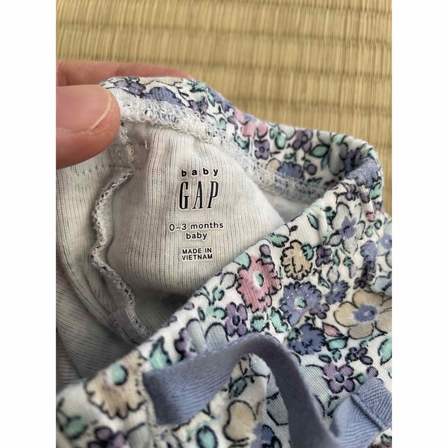 babyGAP(ベビーギャップ)のGAP ベビー服(60〜70サイズ) キッズ/ベビー/マタニティのベビー服(~85cm)(パンツ)の商品写真