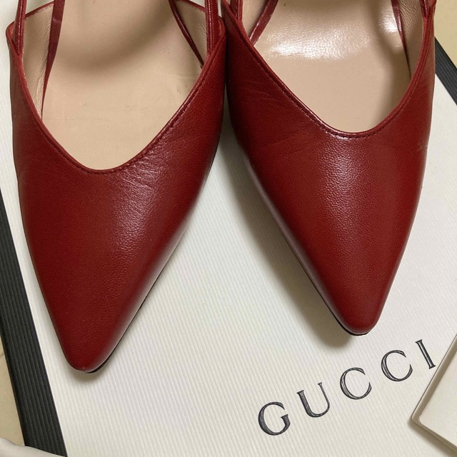 Gucci(グッチ)のグッチ　GUCCI バンブーヒールストラップパンプス　赤　35 正規直営店購入 レディースの靴/シューズ(ハイヒール/パンプス)の商品写真