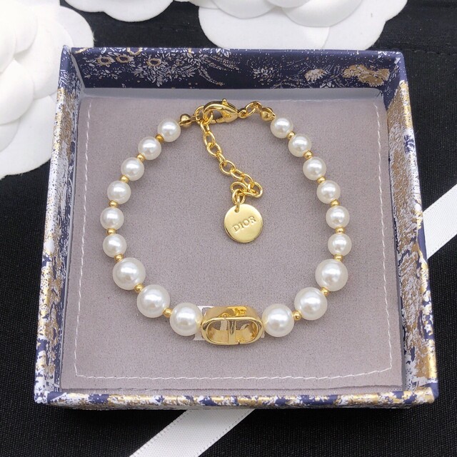 Christian Dior パール ブレスレット newbornbrainsociety.org