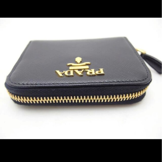 PRADA(プラダ)のセール中　PRADA　プラダ　コインケース　ブラック　サフィアーノ レディースのファッション小物(財布)の商品写真