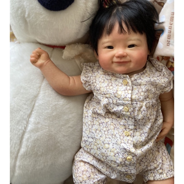シルバー金具 日本人の赤ちゃん 黒髪のアジアンベイビー リボーン