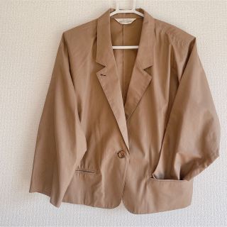 アートヴィンテージ(ART VINTAGE)のNEWNESS EXCELLENCES 薄手 ジャケット 上着 ベージュ(テーラードジャケット)