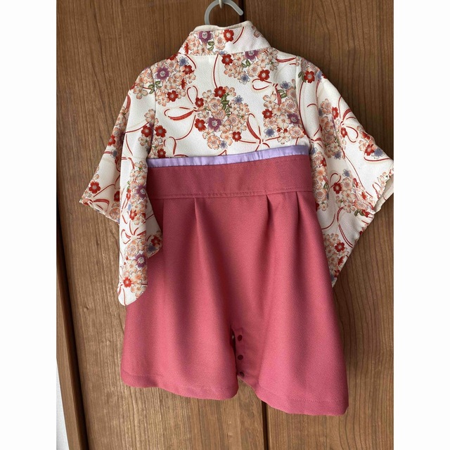 sweet mommy 袴ロンパース 80 (桜結び・ホワイト) キッズ/ベビー/マタニティのベビー服(~85cm)(ロンパース)の商品写真