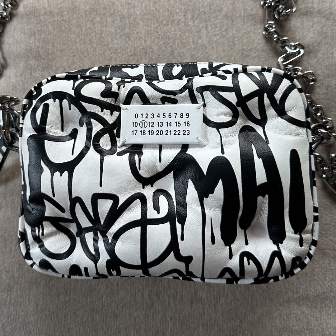 Maison Margiera glamslam graffiti bag