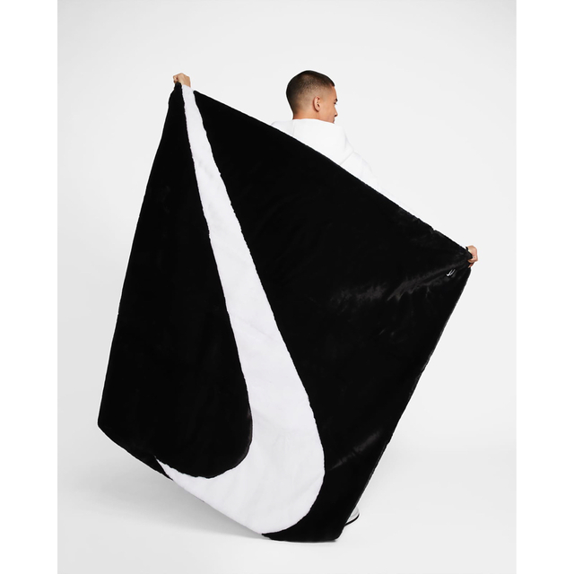 NIKE - 定価24200円!NIKE ナイキ スウッシュ ロゴ ファー NIKE - 定価24200円!NIKE ナイキ スウッシュ ロゴ ファー