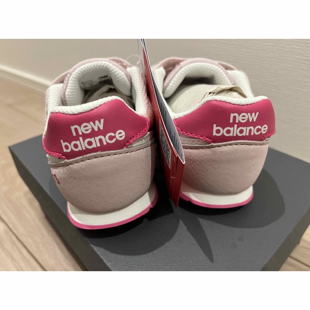 New Balance(ニューバランス)のASUNA様 専用  ニューバランス16cm キッズ/ベビー/マタニティのキッズ靴/シューズ(15cm~)(スニーカー)の商品写真