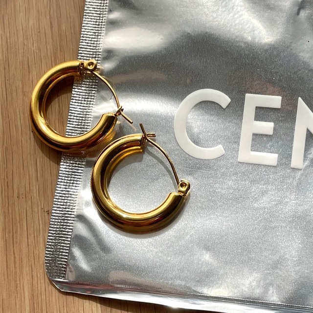 IENA(イエナ)のCENE ボリュームフープピアス★試着のみの美品★ レディースのアクセサリー(ピアス)の商品写真