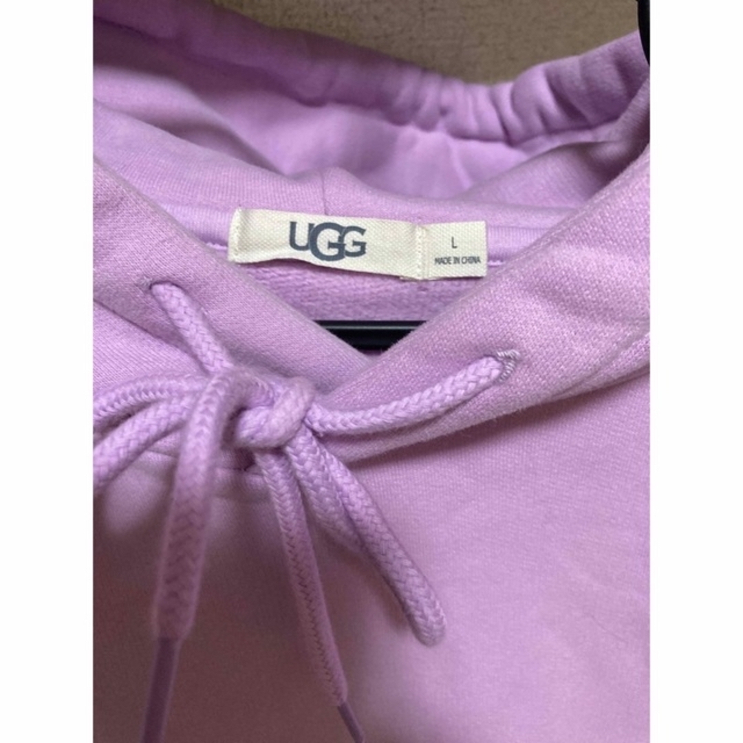 UGG スパンコールロゴフーディー