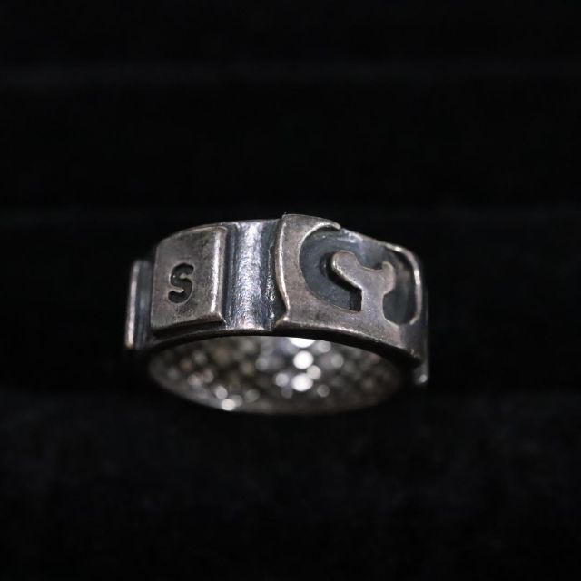【匿名配送】DIESEL ディーゼル 指輪 リング シルバー 15.5号 ロゴ レディースのアクセサリー(リング(指輪))の商品写真