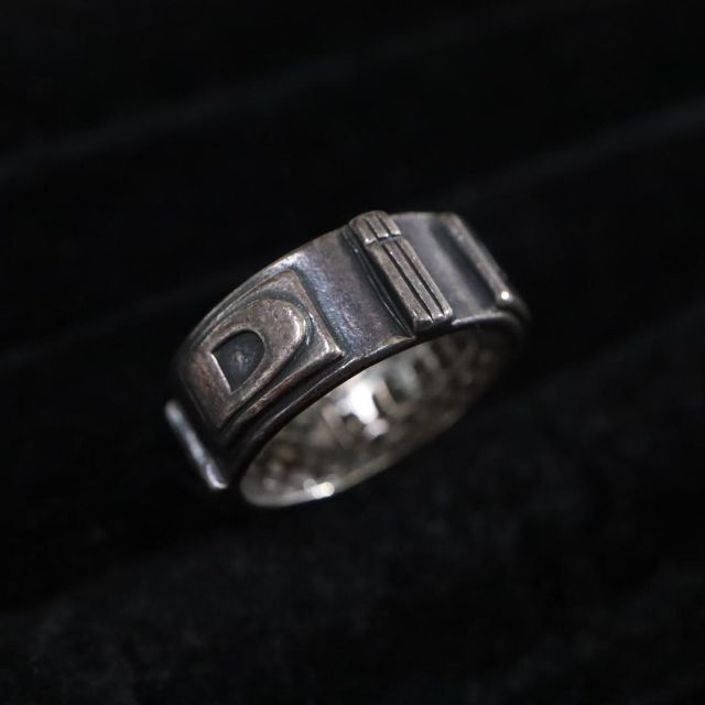 【匿名配送】DIESEL ディーゼル 指輪 リング シルバー 15.5号 ロゴ レディースのアクセサリー(リング(指輪))の商品写真