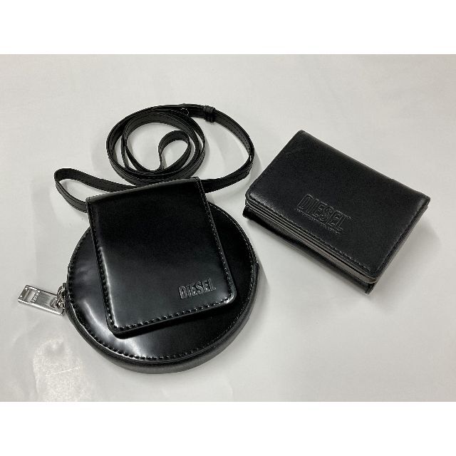 DIESEL(ディーゼル)のディーゼル　レディース　ミニ ポシェット 1321　ブラック　新品　X08075 レディースのバッグ(ショルダーバッグ)の商品写真