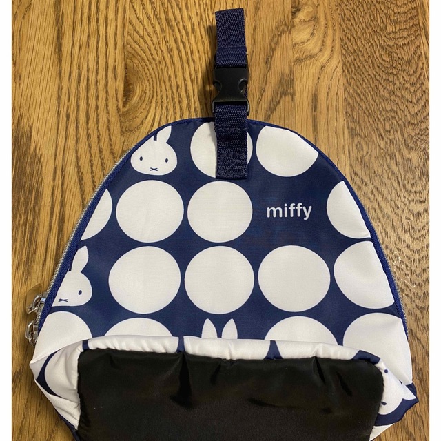 miffy(ミッフィー)のmiffy ベビーカー取付け可能マグポーチ キッズ/ベビー/マタニティの外出/移動用品(ベビーカー用アクセサリー)の商品写真