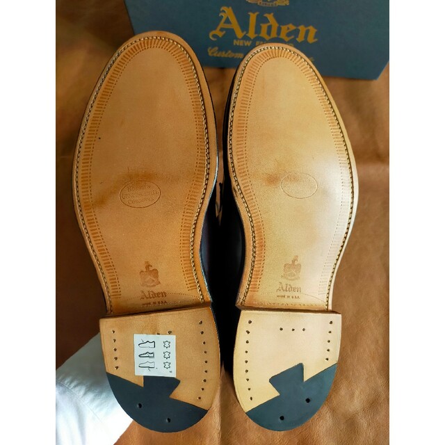 Alden(オールデン)の未使用 Alden cordvan 990 size 7.5D メンズの靴/シューズ(ドレス/ビジネス)の商品写真