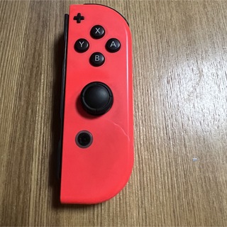 ニンテンドースイッチ(Nintendo Switch)の純正 Joy-Con 右 赤 Switch コントローラー (家庭用ゲーム機本体)