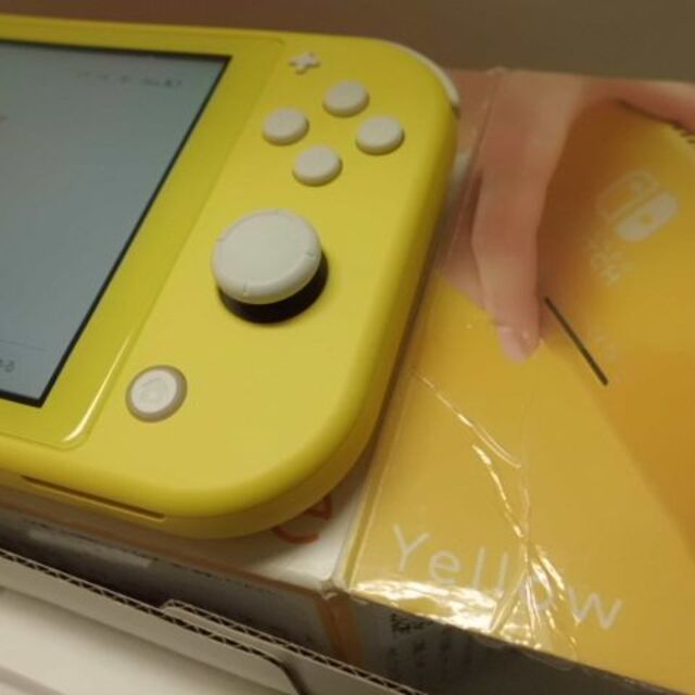 Nintendo Switch Lite Yellow 任天堂スイッチライト Nintendo Switch Lite Yellow 任天堂スイッチライト