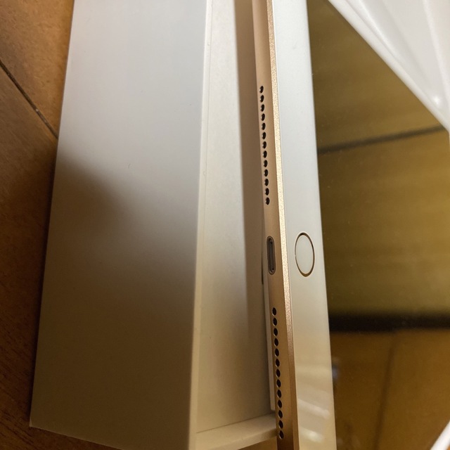 APPLE iPad IPAD WI-FI 32GB 第8世代 7