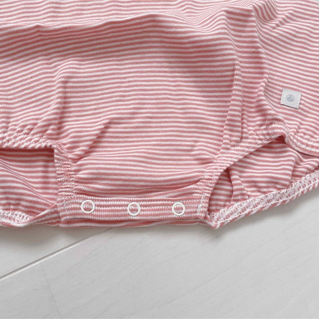 PETIT BATEAU(プチバトー)のSALE★プチバトー　ショートロンパース2枚組　6m キッズ/ベビー/マタニティのベビー服(~85cm)(ロンパース)の商品写真