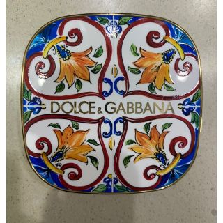 ドルチェアンドガッバーナ(DOLCE&GABBANA)のDOLCE&GABBANAソーラーグロウイルミネーティングパウダー(フェイスカラー)