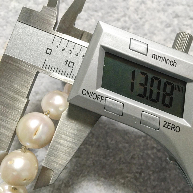 突然ですが、エジソンパール。スペインから来ました。約12〜13mm 半連 16粒 4