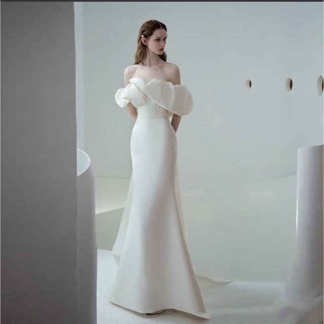 【新品】ウェディングドレス　マーメイドタイプ レディースのフォーマル/ドレス(ウェディングドレス)の商品写真