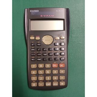 カシオ(CASIO)のカシオ　関数電卓(OA機器)