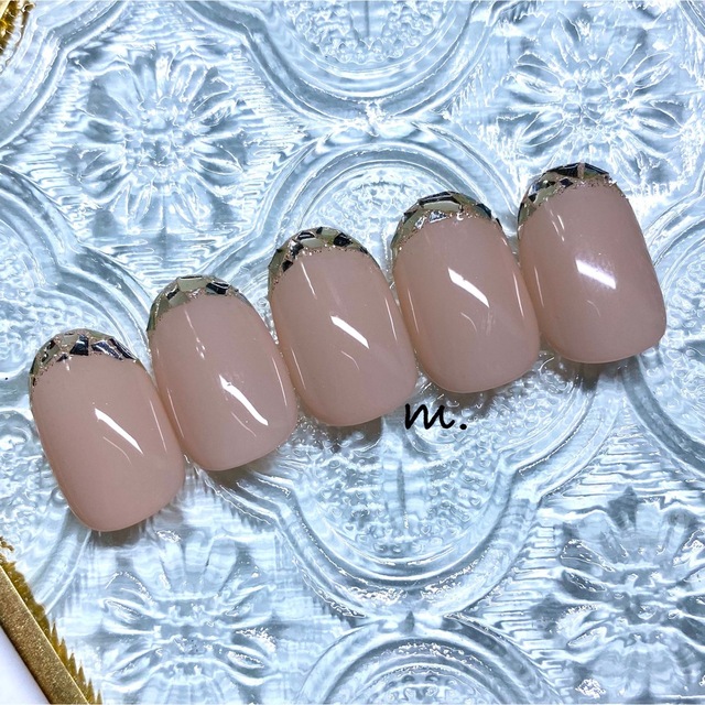 匿名配送】No.004 ガラスフレンチ【ネイルチップ】の通販 by m.|ラクマ ◎ネイルチップオーダー 量産型地雷 韓国中華 ガラスフレンチ ワンホン 肉球猫