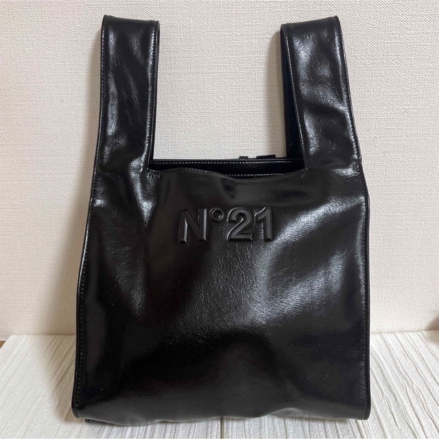 新品 n21 ヌメロ ヴェントゥーノ 黒 ハンドバッグ ショルダーバッグ