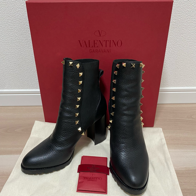 新品即決 【極美品.希少】VALENTINO ヴァレンティノ ロックスタッズ