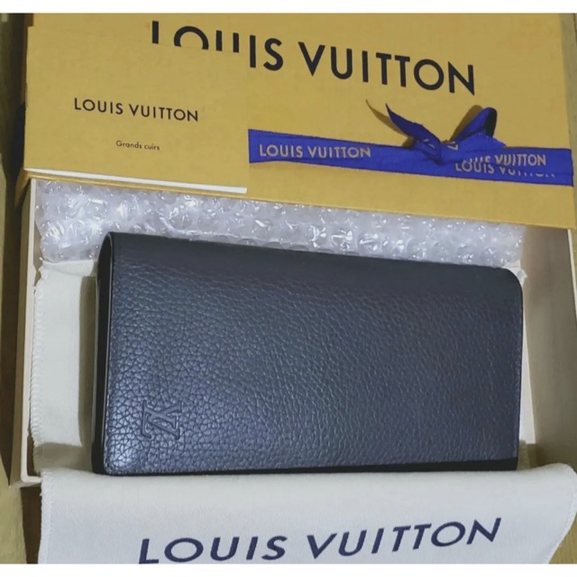 LOUIS VUITTON(ルイヴィトン)のVUITTON 財布 メンズのファッション小物(長財布)の商品写真