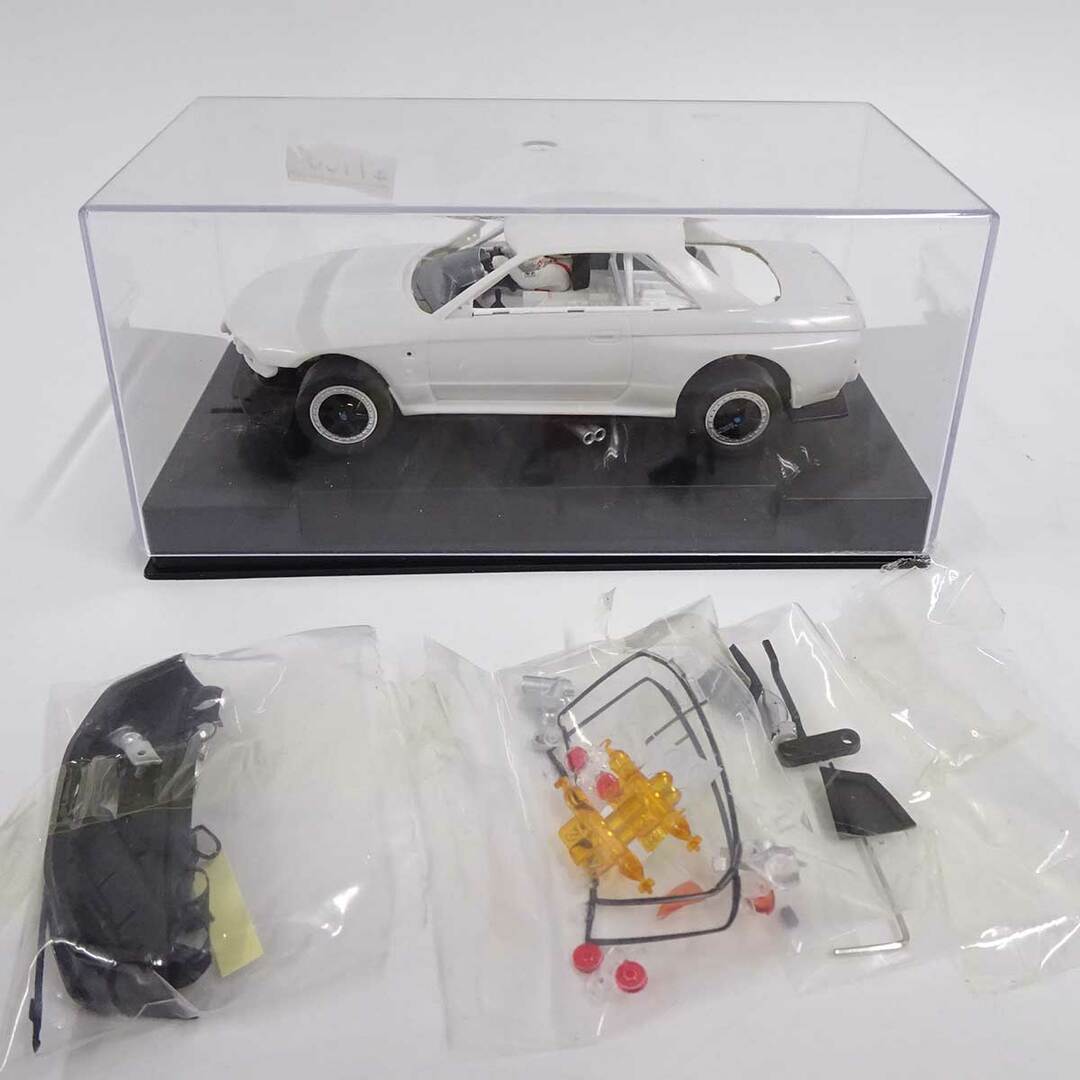 Slot.it 1/32 スロットカー Nissan Skyline GT-R R32 DTM White Kit w/ Parts CA47z