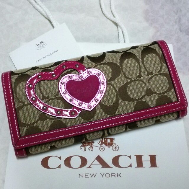 COACH - 正規新品コーチ♡ハートモチーフ長財布の通販 by ももちゃん ...