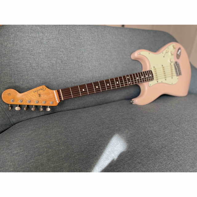 Fender(フェンダー)のFender American Vintage Stratrocaster 62 楽器のギター(エレキギター)の商品写真