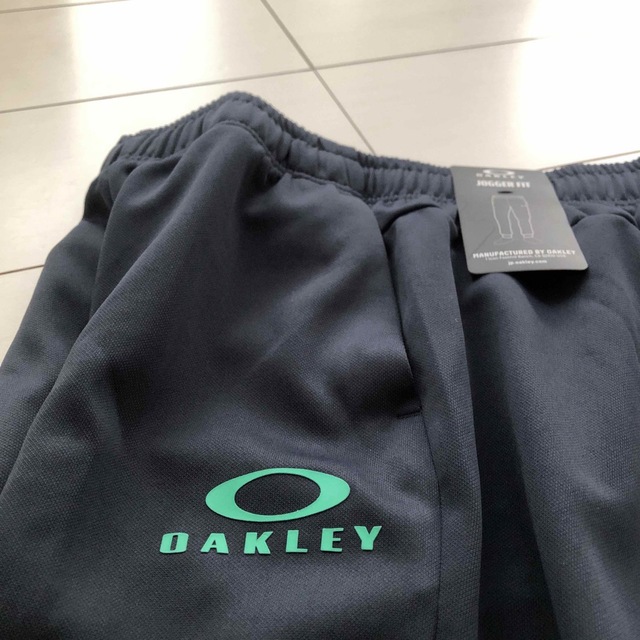 Oakley(オークリー)の￥4,950オークリーOAKLEY☆DRYジャージUVパンツ【１３０】★ キッズ/ベビー/マタニティのキッズ服男の子用(90cm~)(パンツ/スパッツ)の商品写真