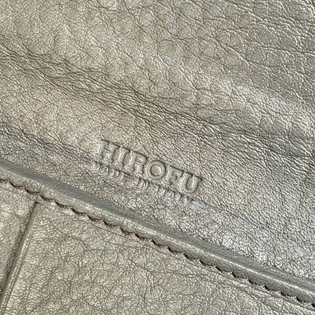 ヒロフ HIROFU ☆ レザー 差込式 二折財布 財布 イタリア製 グレーの ...